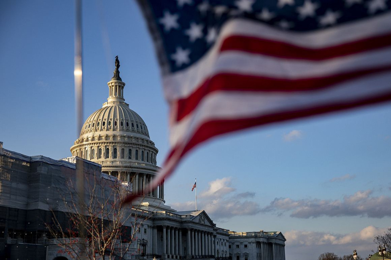 сенат США та прапор США