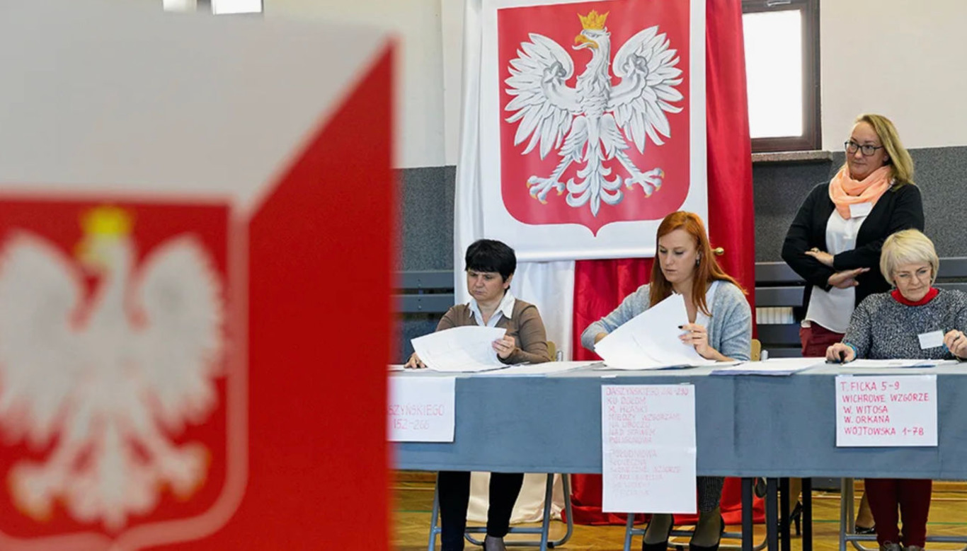 виборча дільниця в Польщі