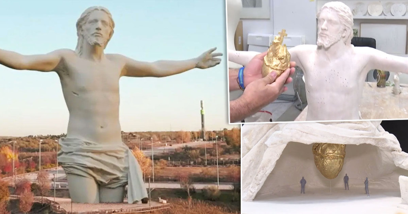 статуя Ісуса Христа