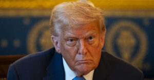 Трамп: Путін каже нам багато нісенітниці