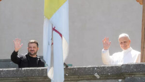 Зеленський та Папа Римський пропонують Ватикан як місце проведення мирних переговорів щодо України