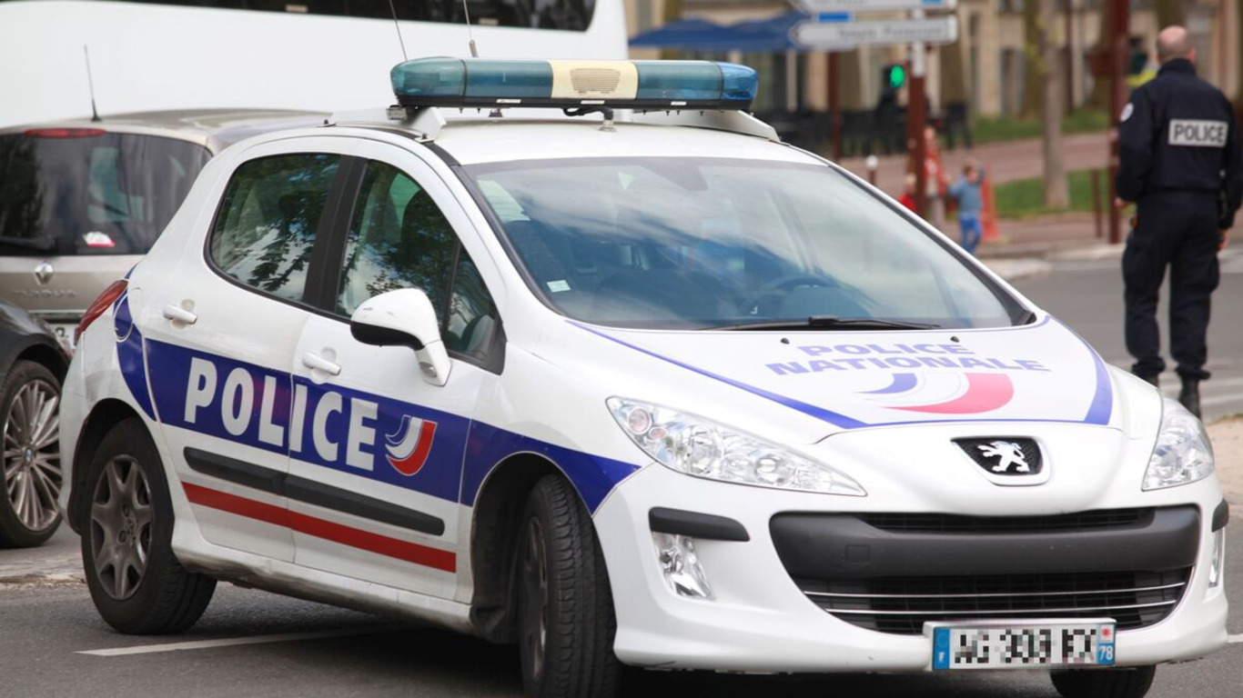 поліцейська автівка