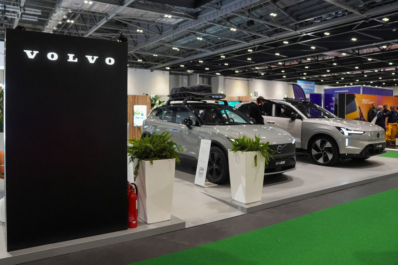 автомобілі Volvo