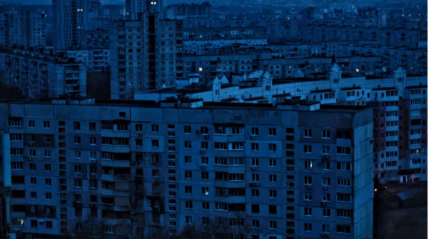 панорама міста без світла