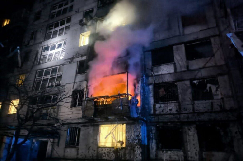 пошкоджений будинок