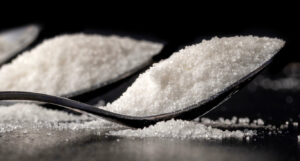Вчені попередили про небезпеку популярного замінника цукру для серця та мозку
