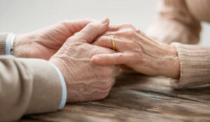 Названий ключовий фактор щастя у літньому віці