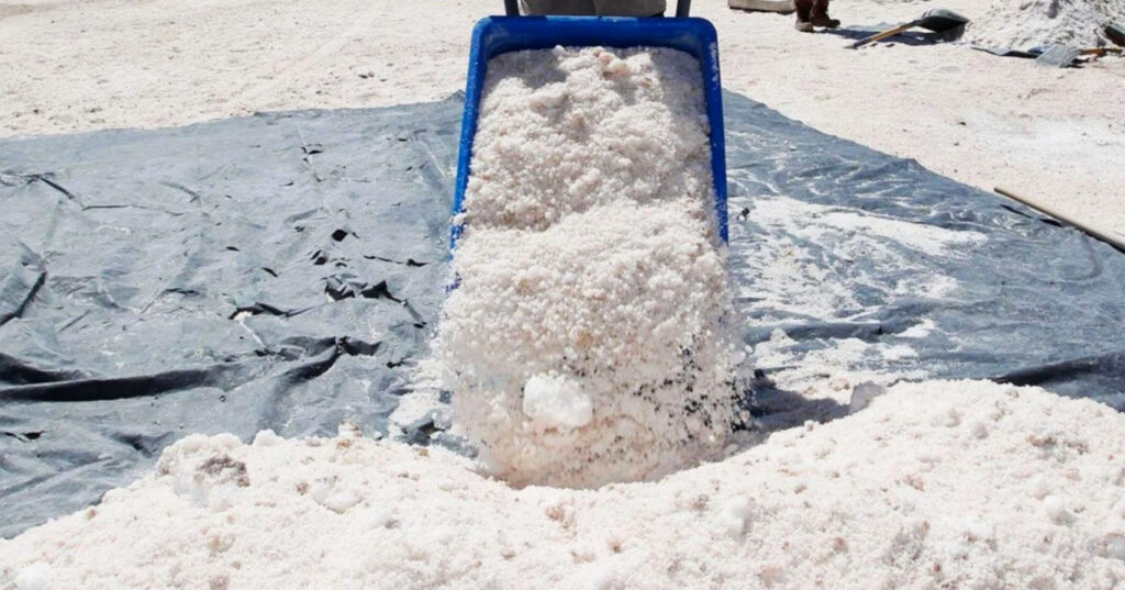 тачка з копалинами