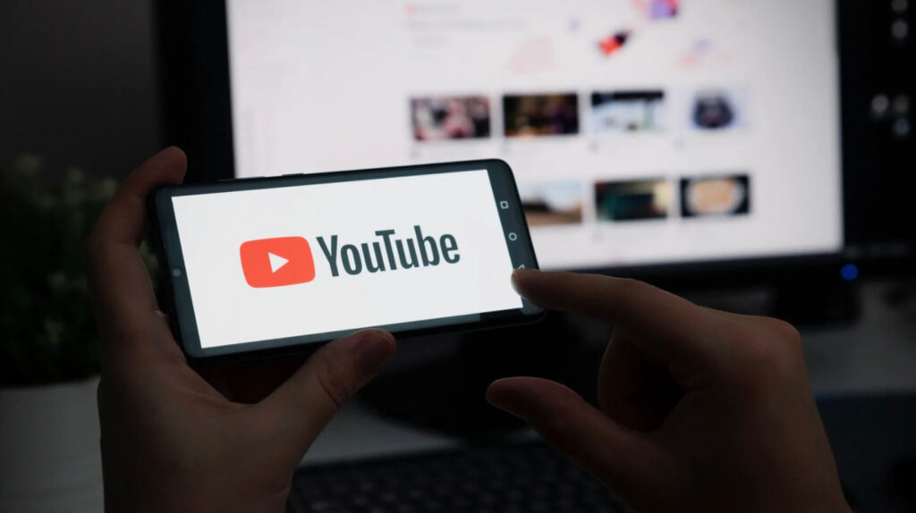 YouTube у смартфоні