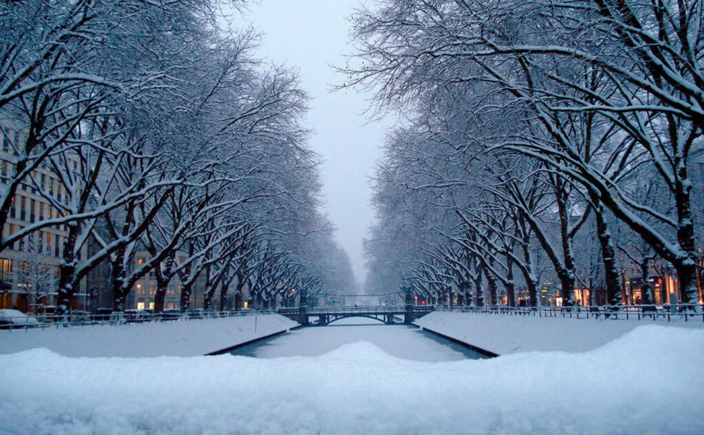 панорама європейскього міста