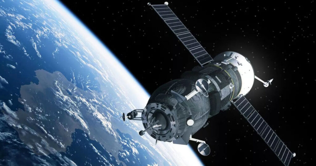 супутник у космосі