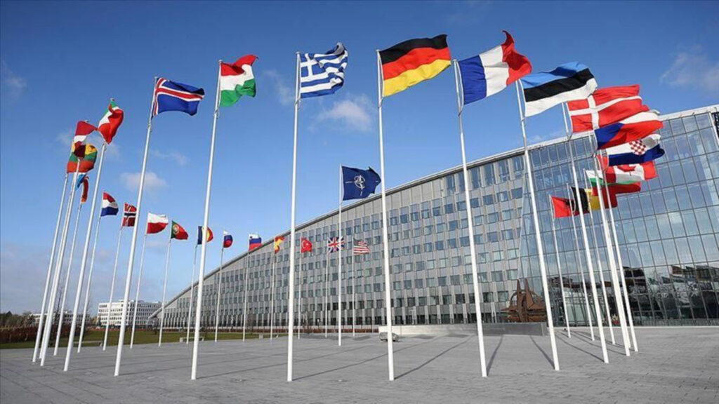 прапори країн НАТО