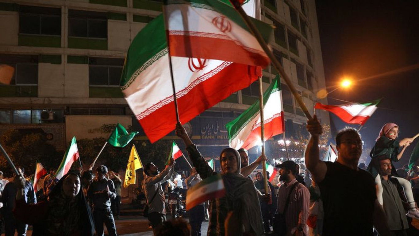 прапори Ірану