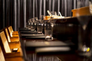 У Японії відкрили бар із безкоштовними напоями для тих, хто хоче звільнитися