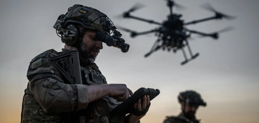 солдат із дроном