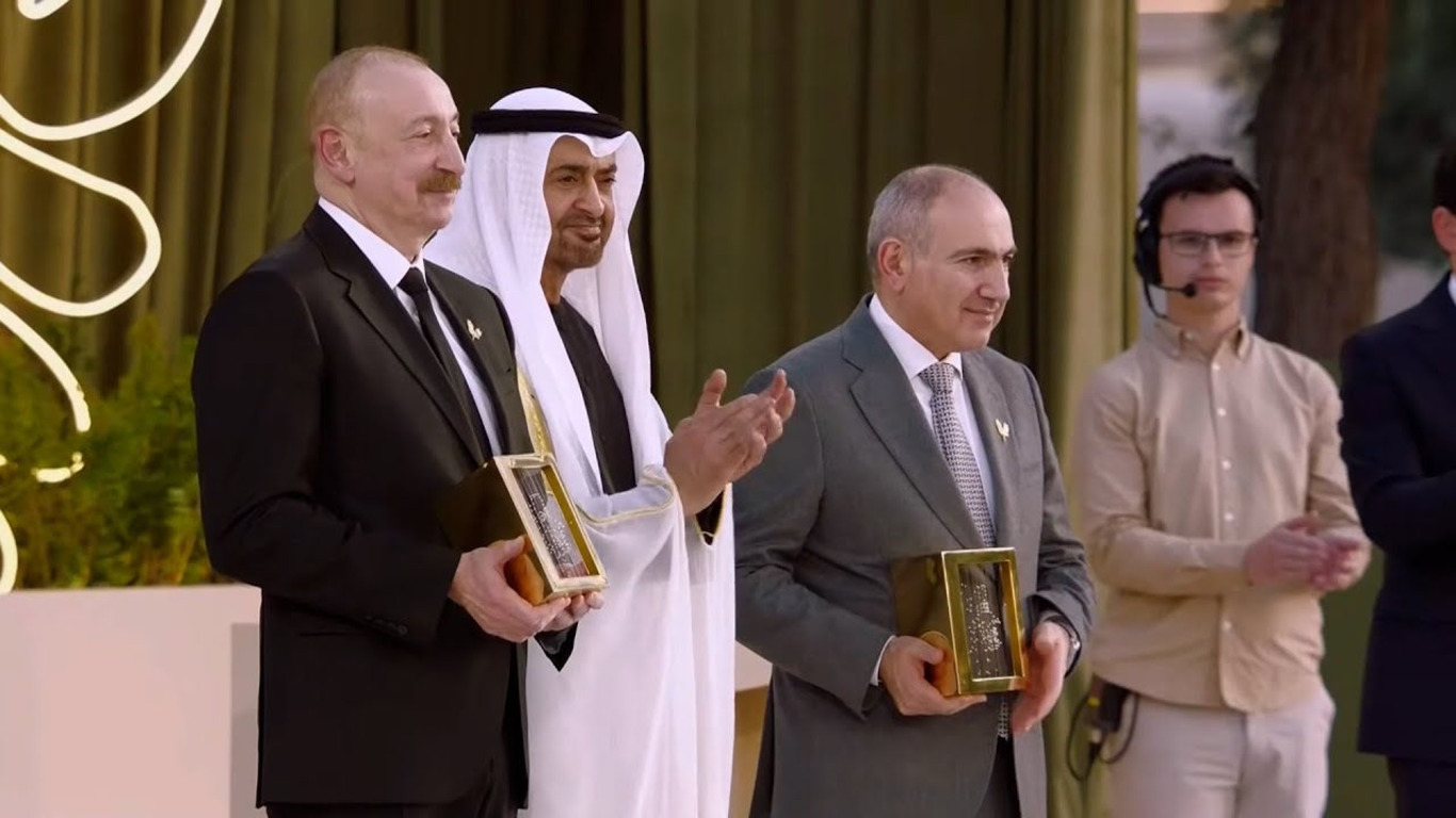 прем'єр Вірменії Пашинян та президент Азербайджану Алієв