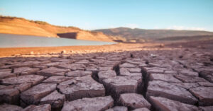 Дослідження: Небезпечні посухи, спричинені спекою, стрімко частішають