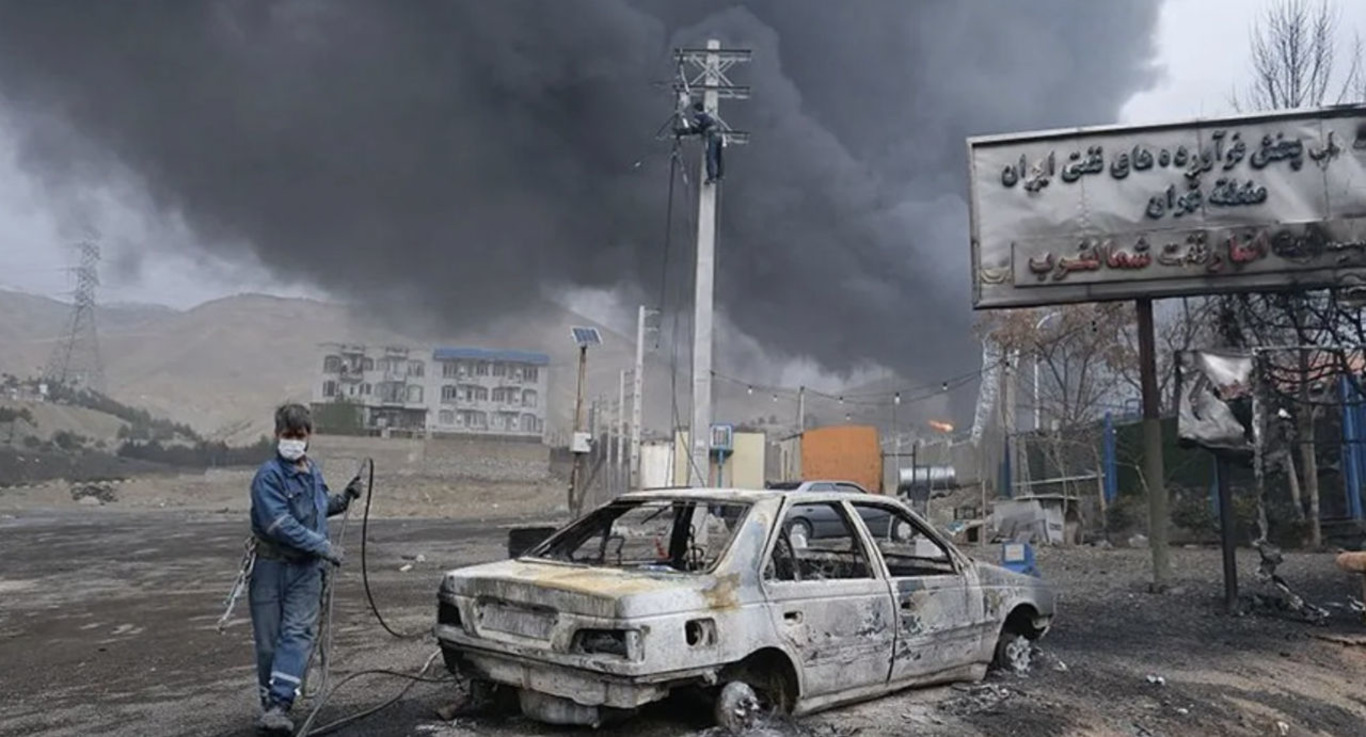 наслідки ракетного обстрілу у Ірані