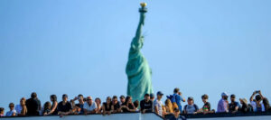 Потік іноземних туристів у США знизився на 5,5% у 2025 році