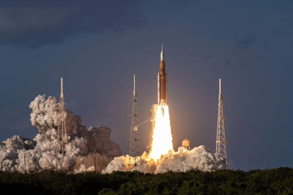 запуск космічної ракети