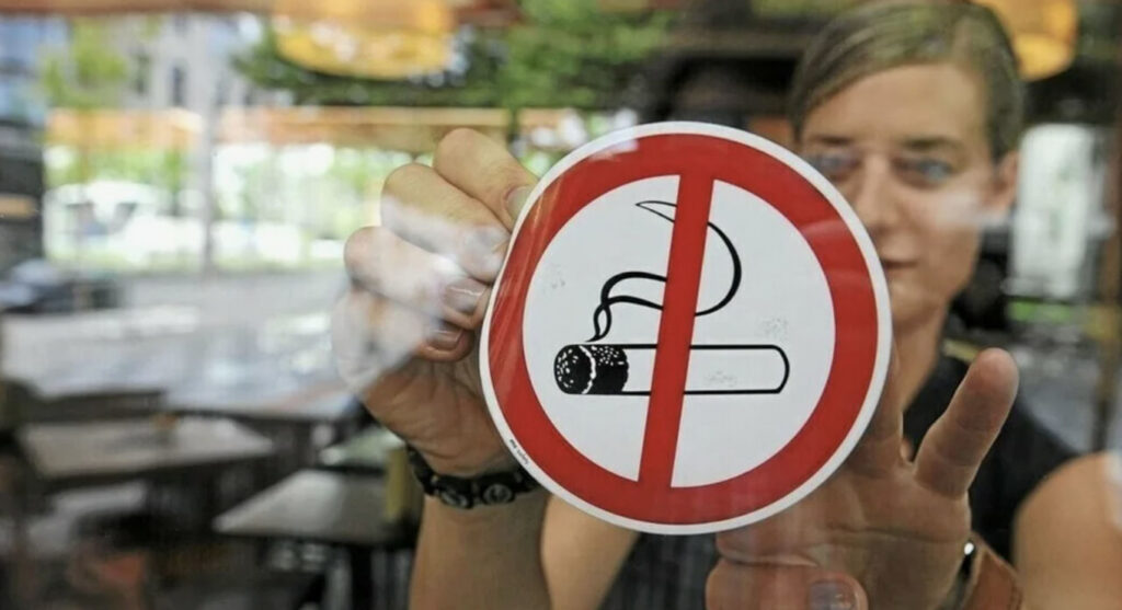 знак заборони куріння