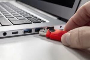 У Європі заборонили продавати ноутбуки без USB-C
