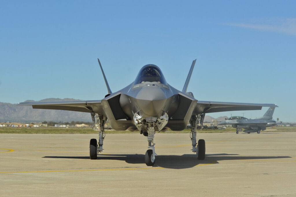 винищувач F-35
