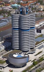 BMW пропонує тисячам співробітників у Німеччині добровільні компенсаційні пакети