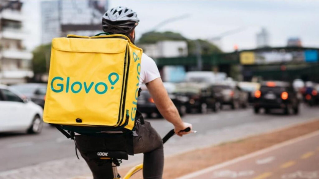 кур'єр Glovo
