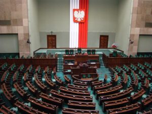 Сікорський: Росія не має ресурсів для нападу на Польщу, але може вдатися до провокацій