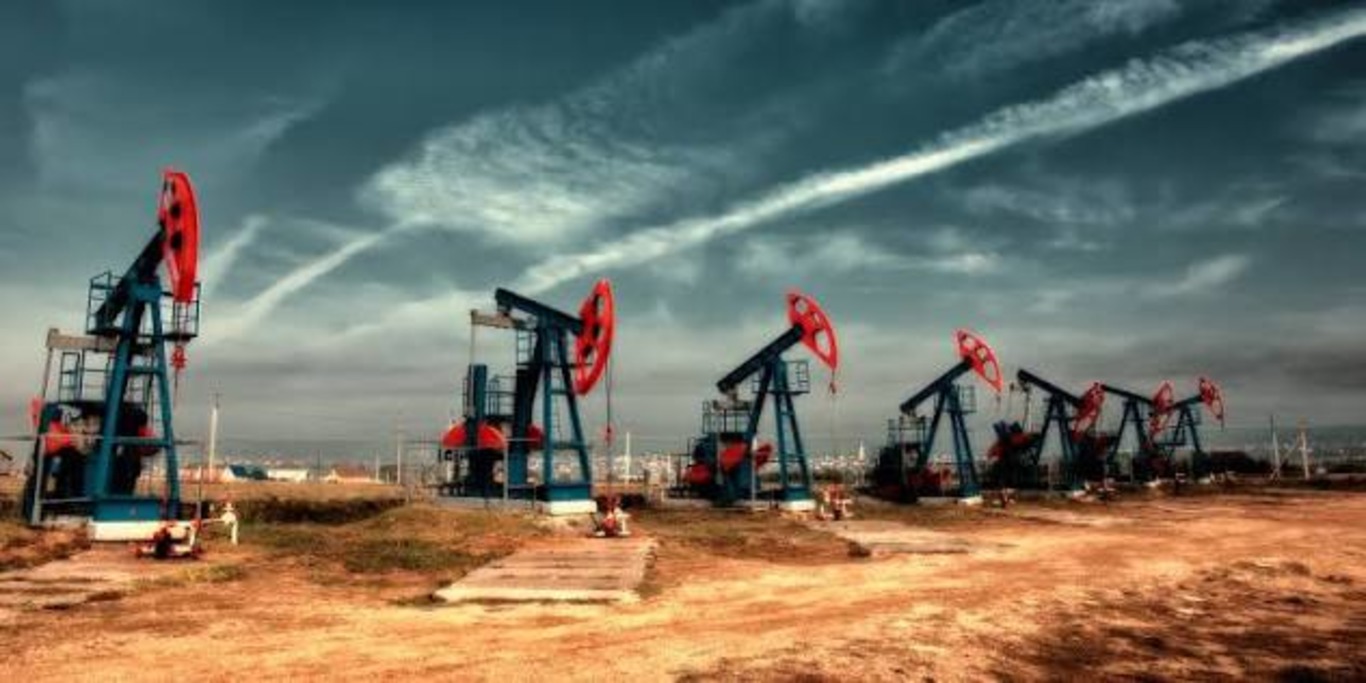 нафтовидобувні вежі