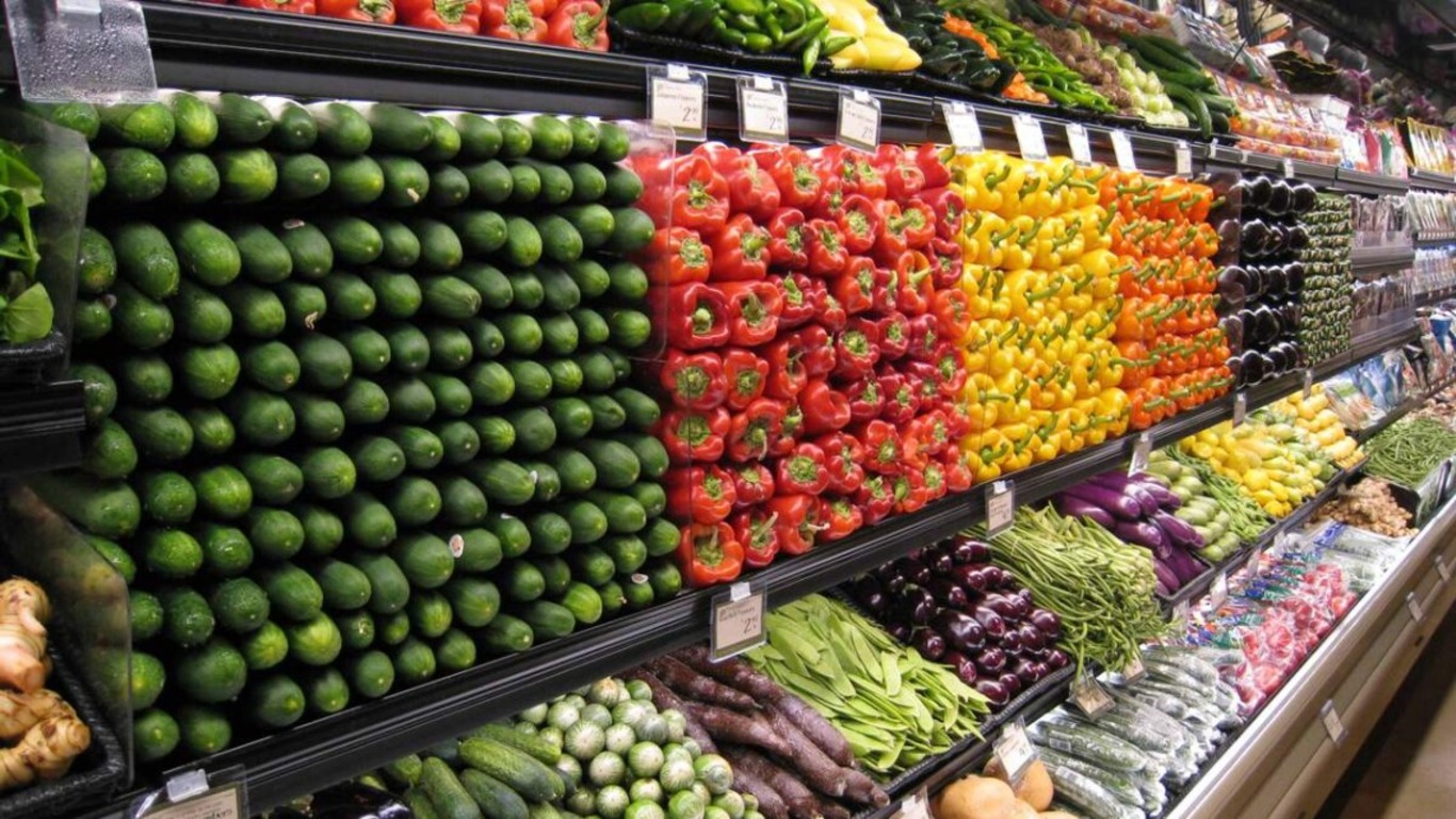 продукти у супермаркеті