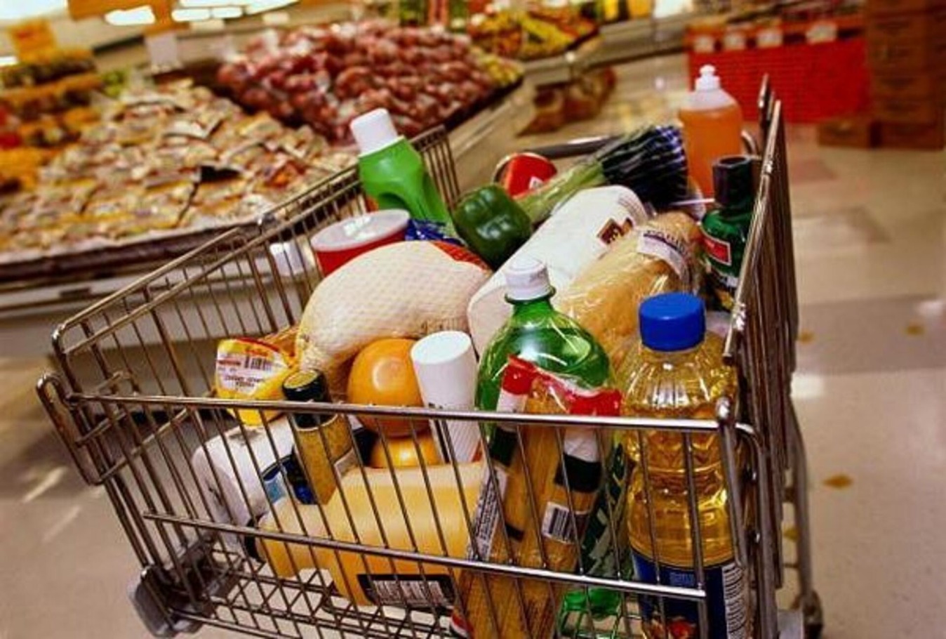 продукти в супермаркеті